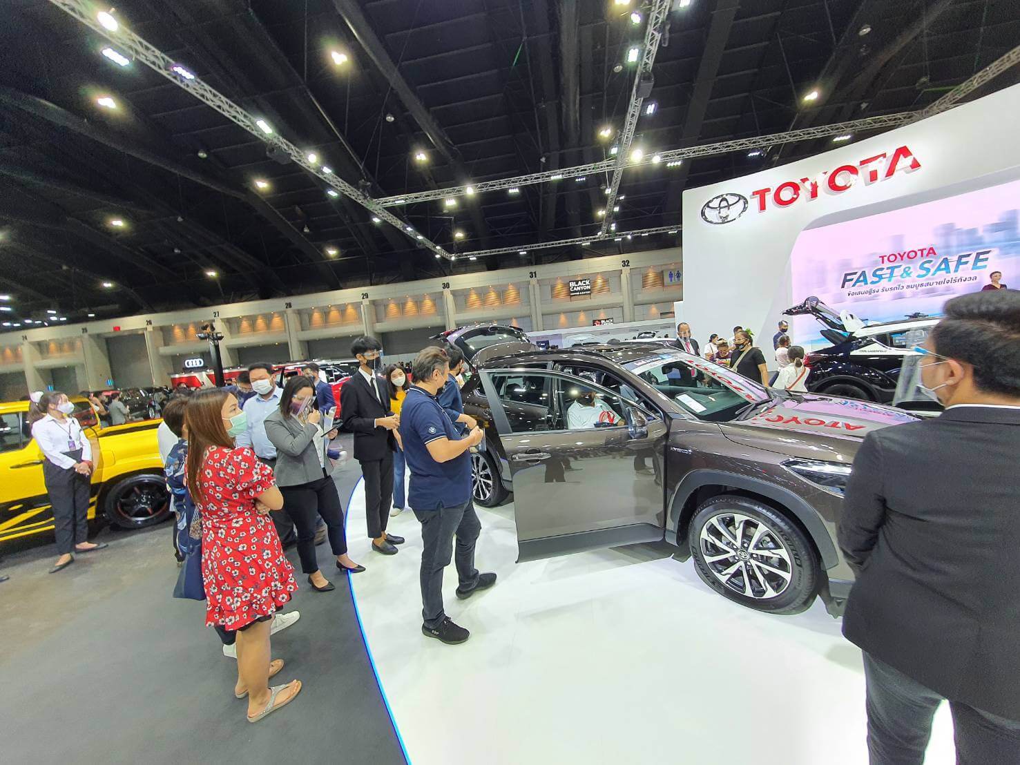 COROLLA CROSS สร้างปรากฏการณ์ฝ่าวิกฤต COVID-19 ยอดจองเฉพาะในงาน Bangkok International Motor Show 2020 ทะลุกว่า 400 คัน