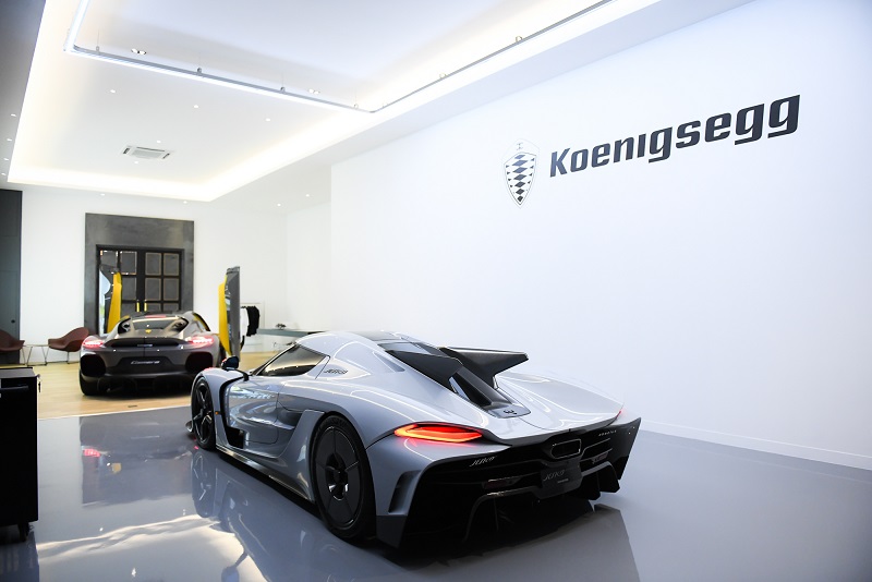 Koenigsegg” (เคอนิกเส็กก์) เปิดบ้านในไทย ส่ง 2 ไฮเปอร์คาร์หาชมยาก! จากสวีเดนสู่กรุงเทพมหานคร พร้อมฉลองแต่งตั้งตัวแทนจำหน่ายอย่างเป็นทางการ