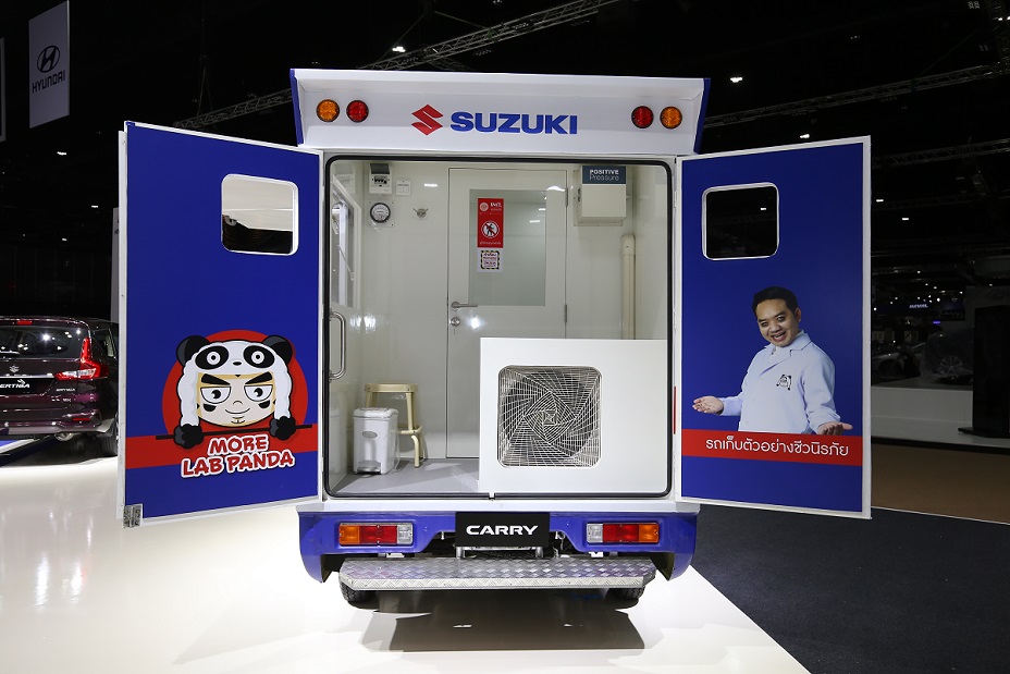 NEW SUZUKI SWIFT พร้อม !! ร่วมงาน Bangkok International Motor Show 2021 อวดโฉมรถซูซูกิ รุ่นตกแต่งสุดพิเศษ พร้อมเดินหน้าโครงการ Cause we care  มอบ SUZUKI CARRY Biosafety Mobile Unit ให้หมอแล็บ แพนด้า