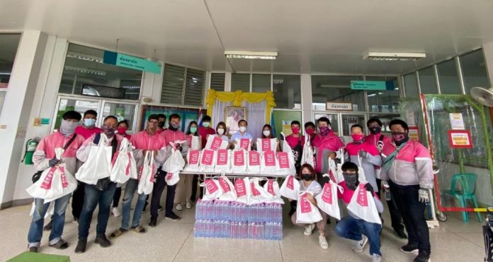 foodpanda ร่วมฝ่าวิกฤตโควิด-19 มอบถุงยังชีพทั่วประเทศกว่า 19,250 ชุด ให้กับโรงพยาบาลสนามถึง 86 แห่งทุกภูมิภาค ทั่วประเทศไทย