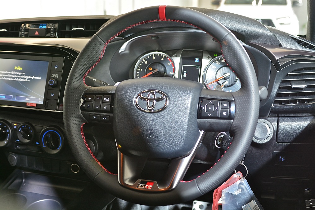 Review Toyota Hilux Revo GR Sport 2021 พาตะลุย @Grand Canyon ราชบุรี 