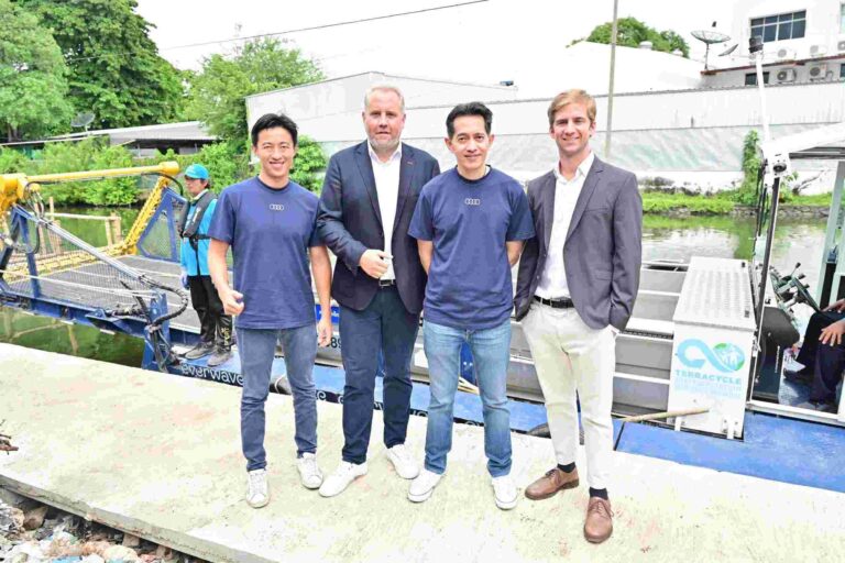 อาวดี้ ประเทศไทย สานต่อภารกิจจัดการขยะแม่น้ำเจ้าพระยา เดินหน้าสร้างอนาคตที่ยั่งยืนกับ Audi Environmental Foundation และ มูลนิธิเฟอร์รี่พอร์ช  ร่วมเปิดตัวโครงการ “The Bangkok Cleanup Project” สนับสนุนสตาร์ทอัพรักษ์โลก Everwave และ มูลนิธิเทอร์ราไซเคิล ไทย