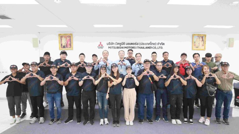 มิตซูบิชิ มอเตอร์ส ประเทศไทย เปิดโรงงานชวนลูกค้าคนพิเศษ เยี่ยมชมสายการผลิตและเครื่องยนต์สุดล้ำสมัยของออล-นิว มิตซูบิชิ ไทรทัน