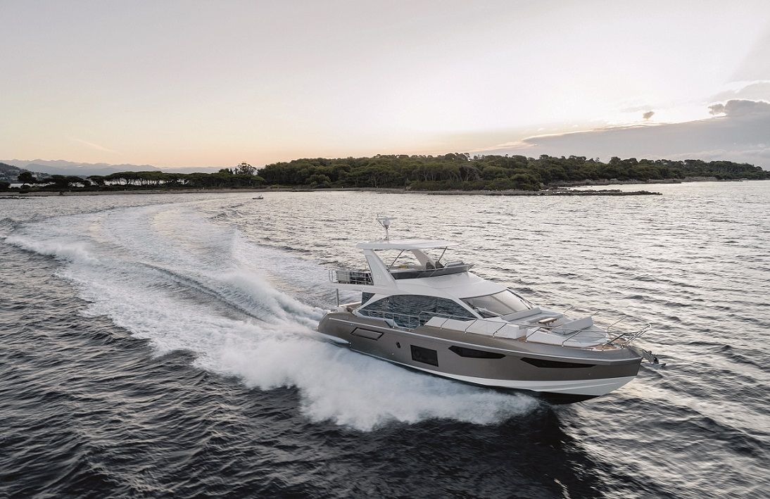 https://carswaii.com/wp-content/uploads/2026/01/AZIMUT-60-2.jpg