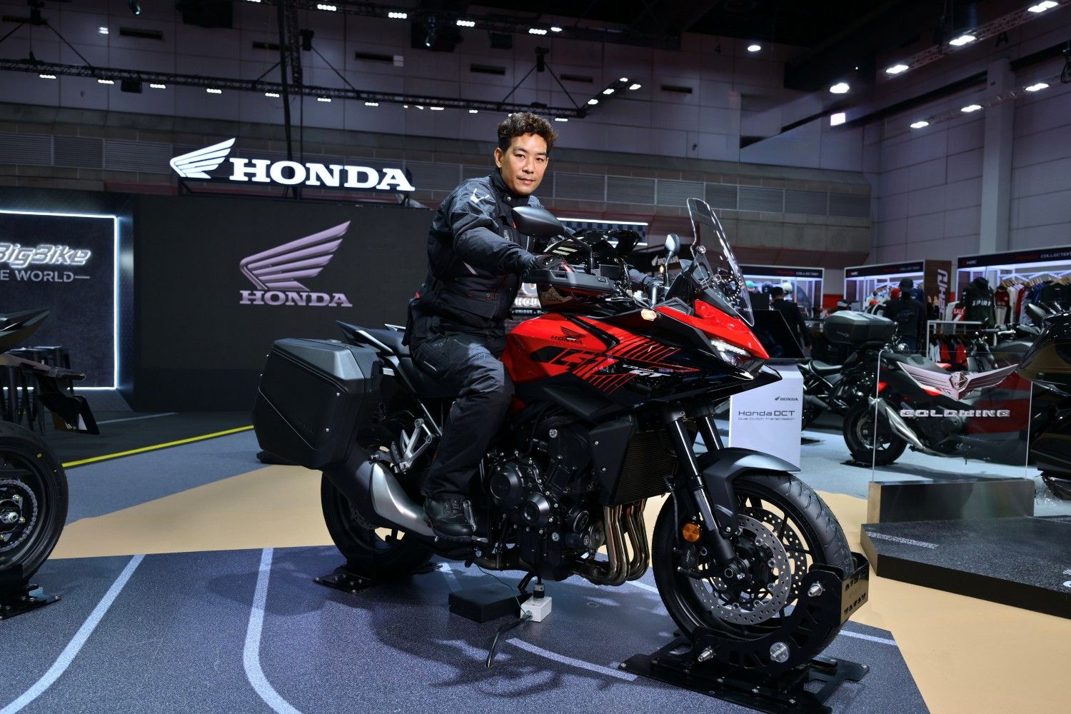 https://carswaii.com/wp-content/uploads/2026/08/04-Big-Motor-Sale-2026-Event-Ambient-02.jpg