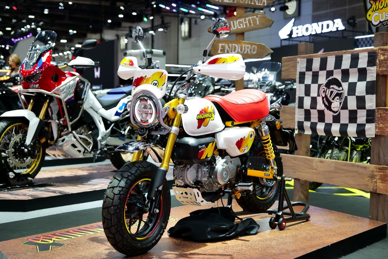 https://carswaii.com/wp-content/uploads/2026/08/10-Big-Motor-Sale-2026-Event-Ambient-04.jpg
